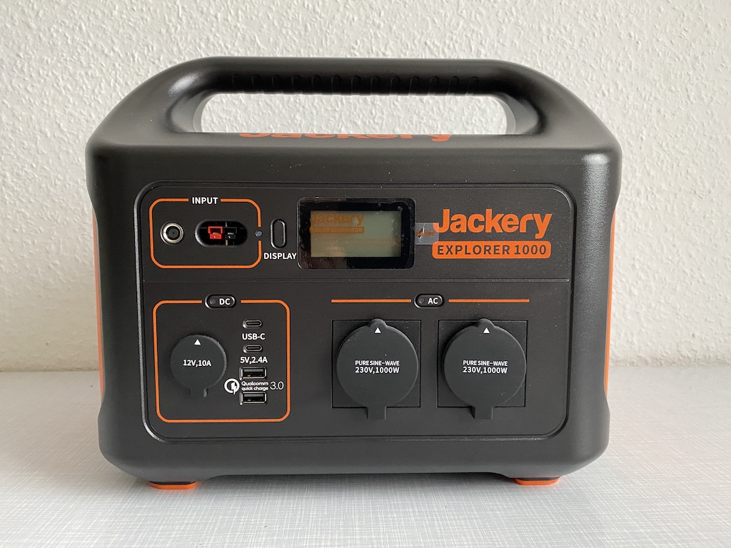 Die Jackery Explorer 100 Powerstation.
